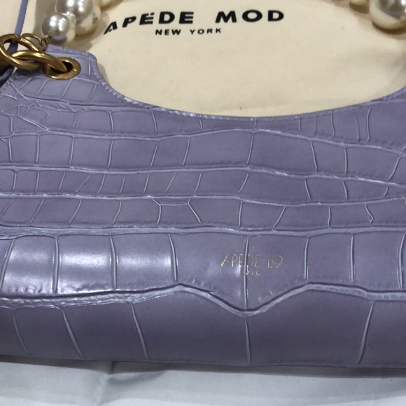 APEDE MOD Froggy Leather Shoulder Bag - Picture 8 of 8